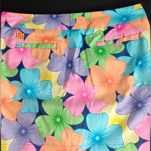 Loud mouth ladies golf skort. - Picture 2 of 8